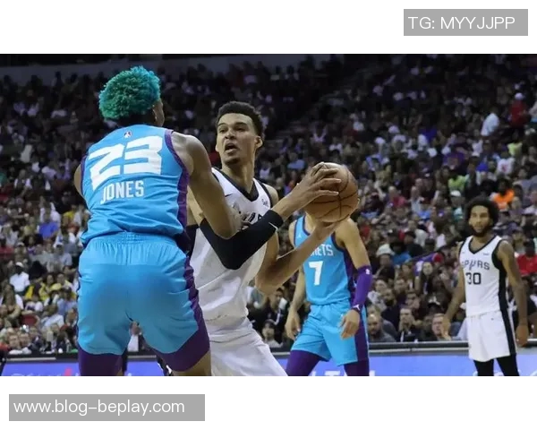 文班亚马强调球队成长需要时间弗拉格应信任培养过程与团队努力